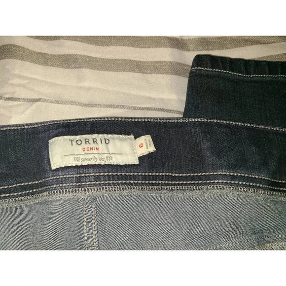Torrid Jeggings Pants Women's 6 Denim Skinny Leg Lean Jean Crop Outdoor (ABC9) - Picture 4 of 6